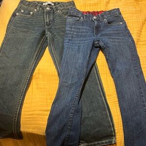 Two pair Levi Jeans size 7